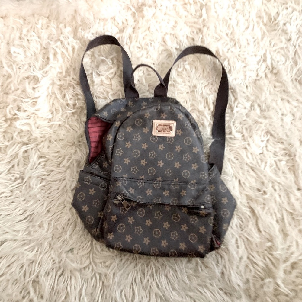 Backpack Brown & Tan Exterior Canvas & Red Inside Lining Gold Hardware - Picture 2 of 16